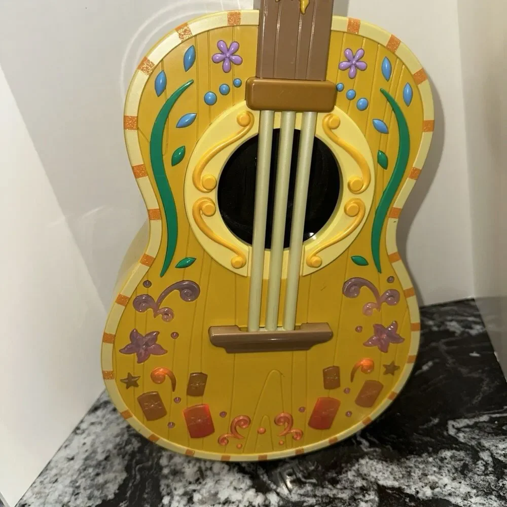 Disney Store Interactive Musical light up Guitar Rapunzel Tangled, TESTED, WORKS